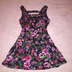 Floral tank dress 🌸